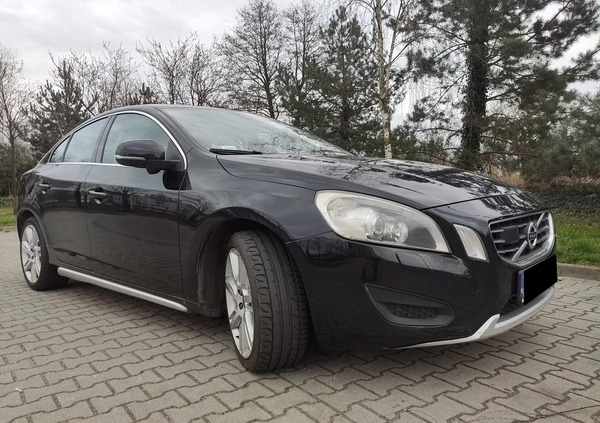 Volvo S60 cena 39900 przebieg: 228000, rok produkcji 2011 z Wrocław małe 92